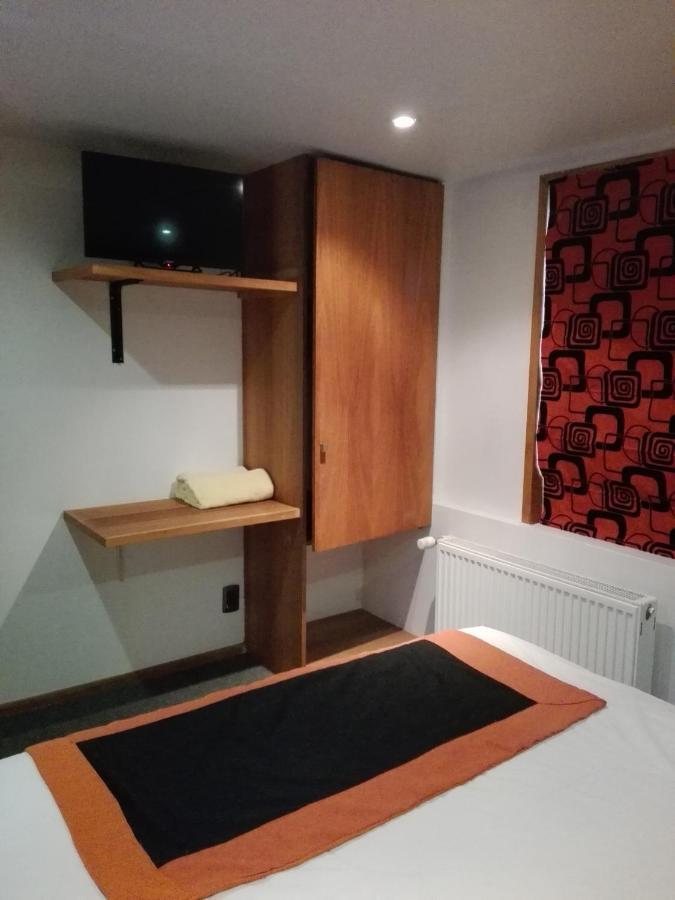 פואנטה ארנס Almer Hostal מראה חיצוני תמונה
