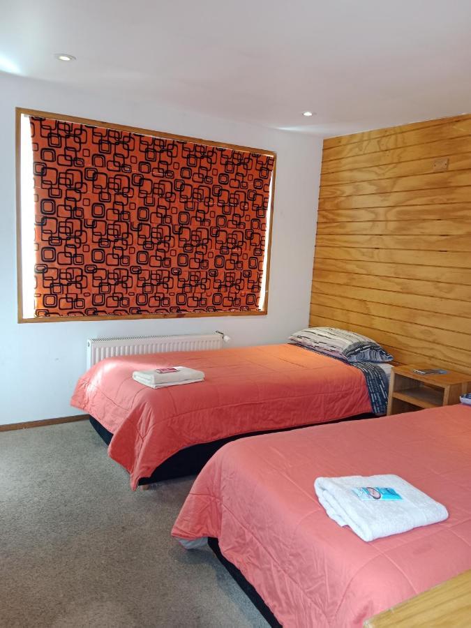 פואנטה ארנס Almer Hostal מראה חיצוני תמונה